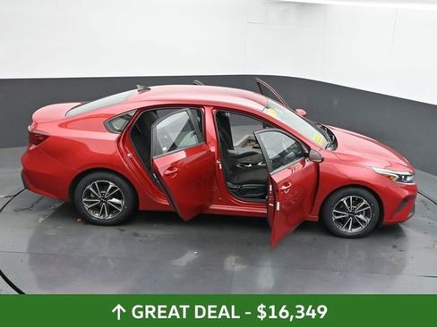 Used 2024 Kia Forte LXS image 65