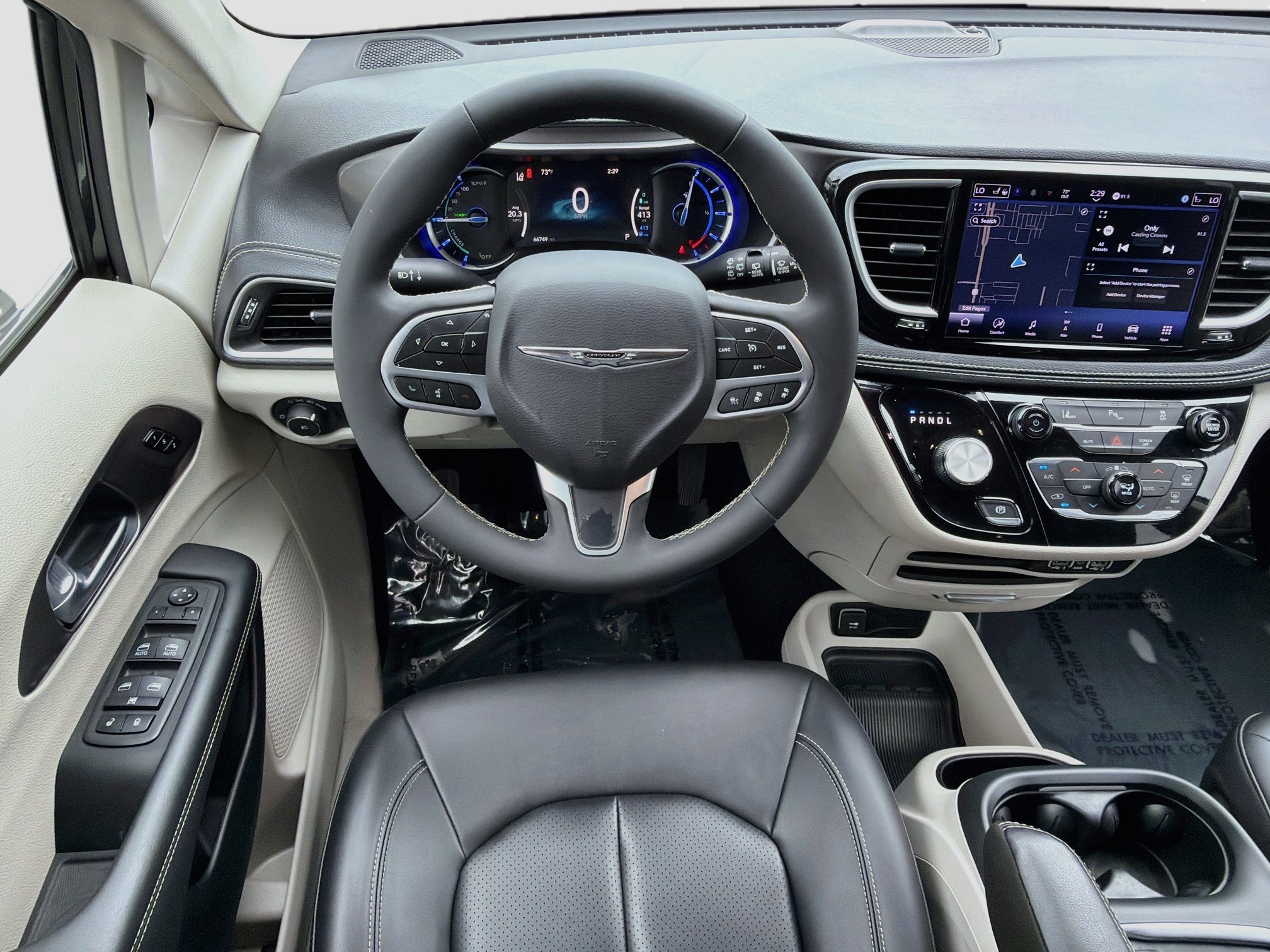 Used 2024 Chrysler Pacifica Limited FWD image 15