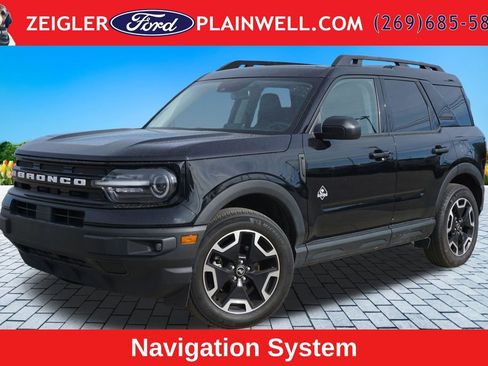 Used 2023 Ford Bronco Sport Outer Banks w/ Tech Package AWD/4WD image 1