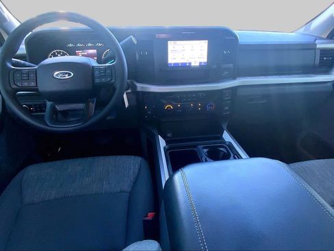 Certified 2025 Ford F250 XLT w/ 360-Degree Camera Package AWD/4WD image 15
