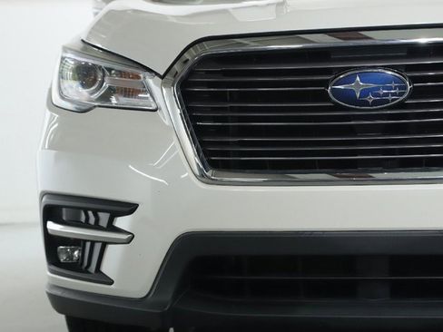 Used 2019 Subaru Ascent Limited w/ Popular Package #3 image 6