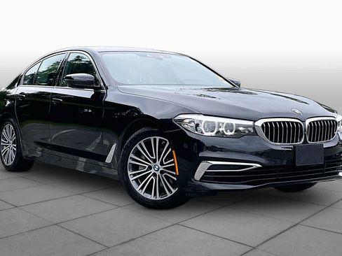 Used 2020 BMW 530i xDrive w/ Premium Package AWD/4WD image 2