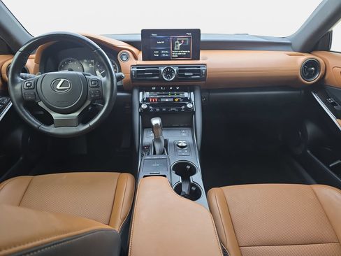 Used 2024 Lexus IS 300 w/ Comfort Package RWD image 9