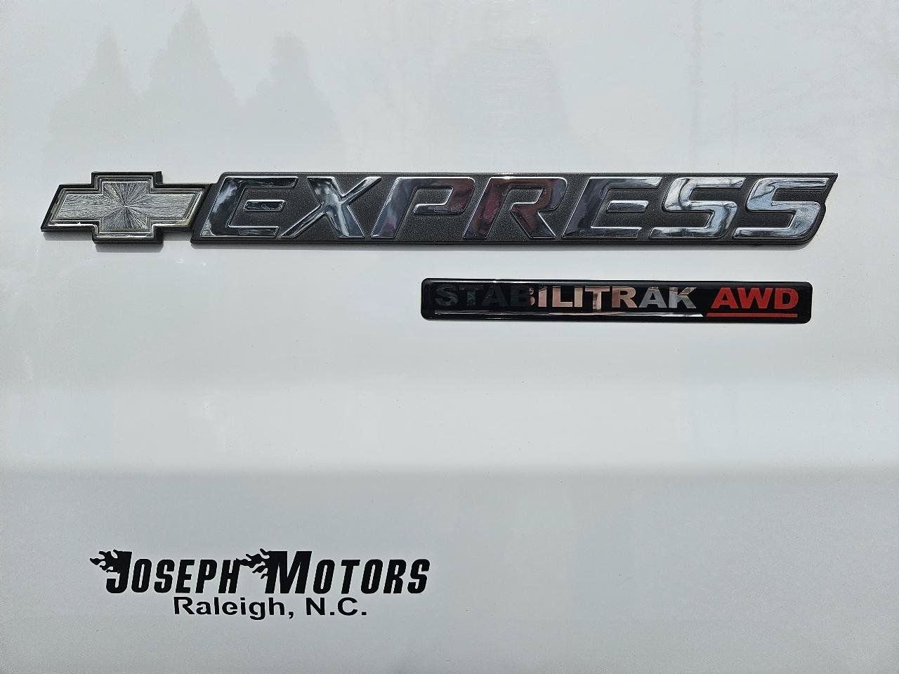 Used 2014 Chevrolet Express 1500 LT w/ LT Preferred Equipment Group AWD/4WD image 47