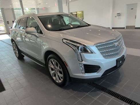 Used 2019 Cadillac XT5 Luxury w/ LPO, Radiant Package AWD/4WD image 1