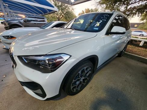 Used 2021 BMW X1 xDrive28i w/ Premium Package AWD/4WD image 2
