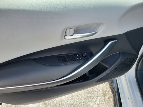 Used 2024 Toyota Corolla SE image 19