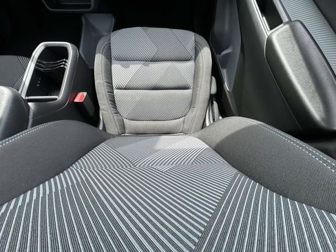 New 2027 Chevrolet Bolt LT w/ Comfort Package FWD image 14