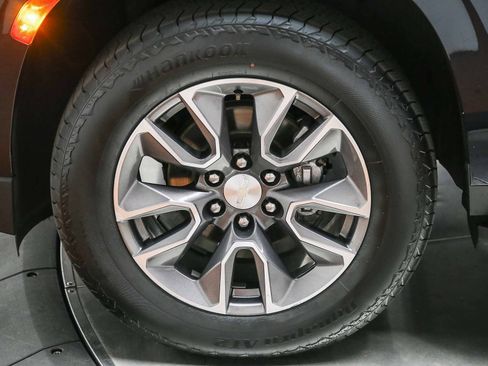 Used 2023 Chevrolet Tahoe LT w/ Luxury Package AWD/4WD image 10