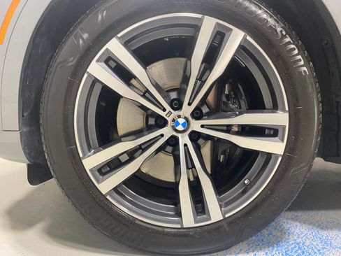 Used 2024 BMW X7 xDrive40i w/ Executive Package image 26
