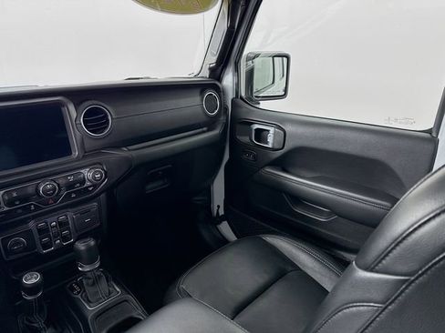 Used 2022 Jeep Wrangler Unlimited Sahara image 22