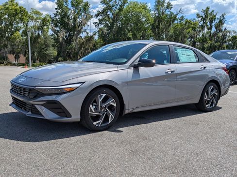 New 2025 Hyundai Elantra Sport image 10
