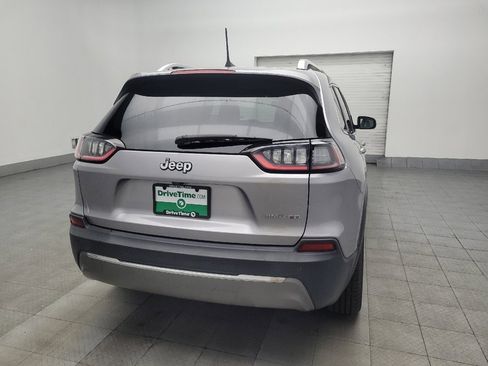 Used 2019 Jeep Cherokee Limited image 7