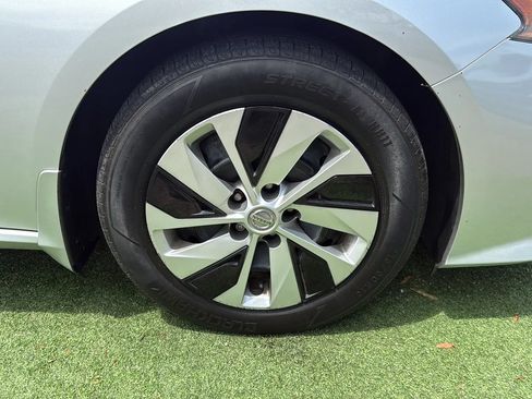 Used 2020 Nissan Altima 2.5 S FWD image 48