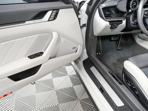 Certified 2021 Porsche 911 Turbo image 8