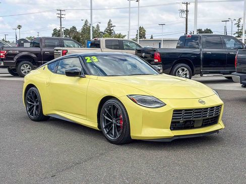 Used 2023 Nissan Z w/ Floor Mat Package (L93) RWD image 5