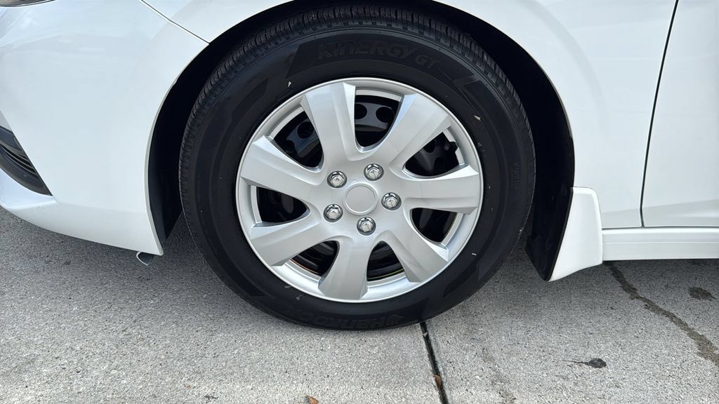 Used 2021 Nissan Sentra S FWD image 18