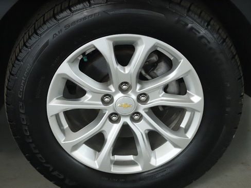 Used 2020 Chevrolet Equinox LT w/ Driver Convenience Package image 10