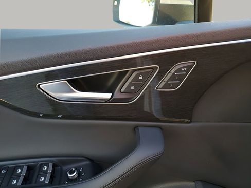 Used 2024 Audi Q7 3.0T Premium Plus image 27