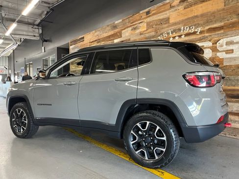Used 2020 Jeep Compass Trailhawk AWD/4WD image 19