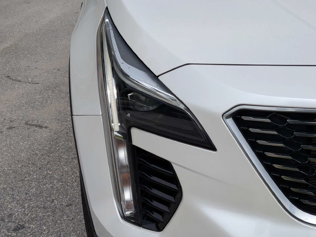 Certified 2019 Cadillac XT4 Luxury FWD image 10