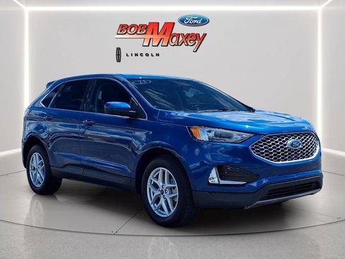 Used 2023 Ford Edge SEL w/ Convenience Package AWD/4WD image 3