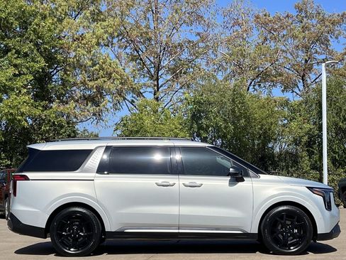 Used 2026 Kia Carnival SX Prestige FWD image 3