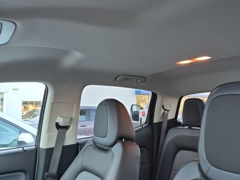 Used 2022 Chevrolet Colorado Z71 image 14