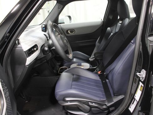 Certified 2025 MINI Cooper S image 13