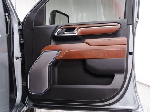 Used 2025 GMC Sierra 2500 Denali Ultimate w/ LPO, GMC Protection Package AWD/4WD image 34