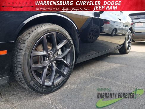Used 2023 Dodge Challenger SXT w/ Plus Package image 32