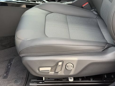 New 2026 Kia Niro Wind FWD image 24