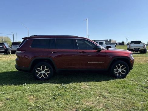 Used 2023 Jeep Grand Cherokee L Limited AWD/4WD image 14