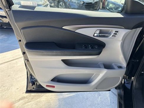 Used 2019 Honda Pilot EX-L image 19