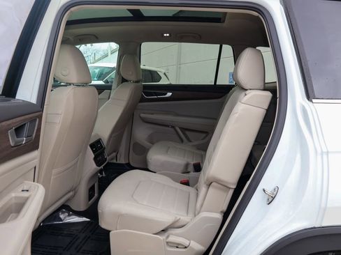 New 2026 Volkswagen Atlas SEL image 16