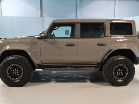 New 2026 Ford Bronco Raptor w/ Interior Carbon Fiber Pack AWD/4WD image 28