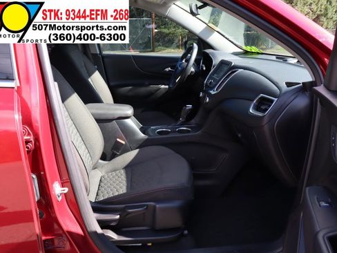 Used 2018 Chevrolet Equinox LT image 20