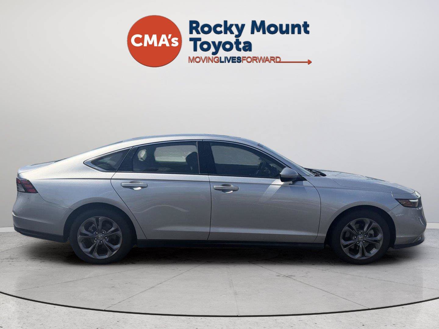 Used 2024 Honda Accord EX image 4