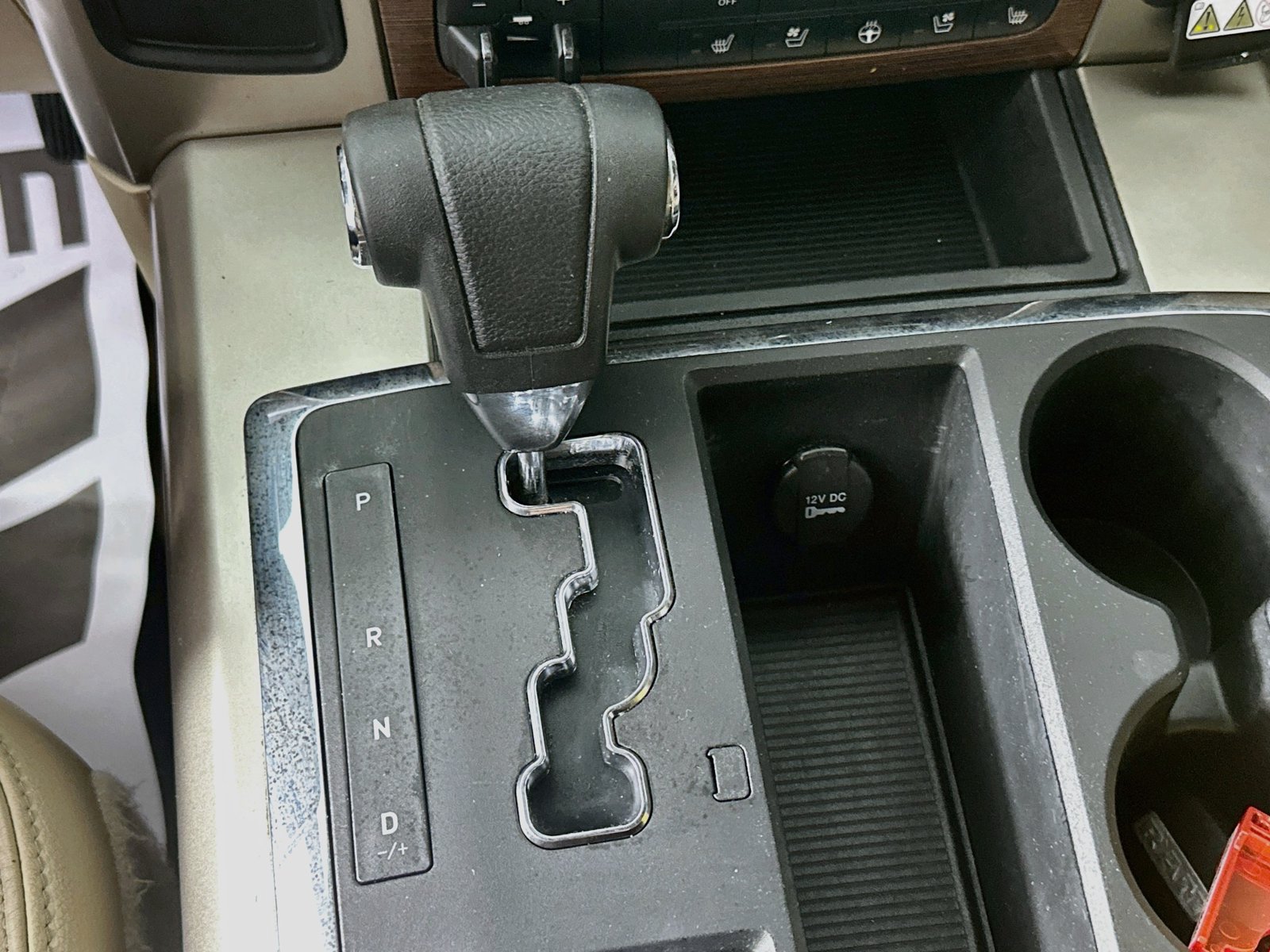 Used 2013 RAM 1500 Laramie w/ Convenience Group AWD/4WD image 16
