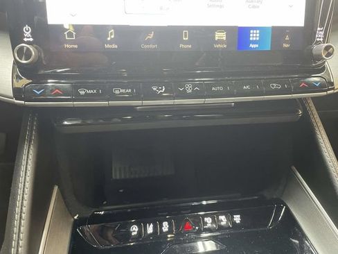 Used 2026 Jeep Grand Wagoneer 2WD w/ Premium Group I image 26