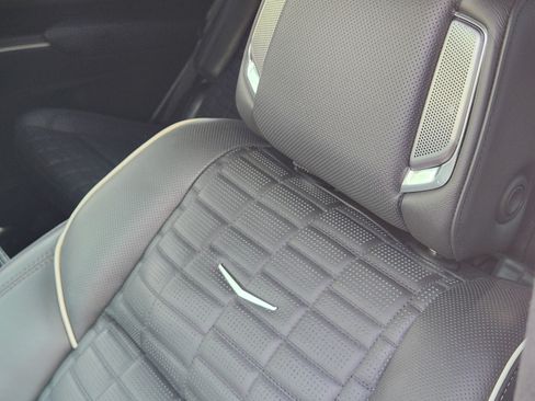 Used 2023 Cadillac Escalade Sport Platinum AWD/4WD image 34