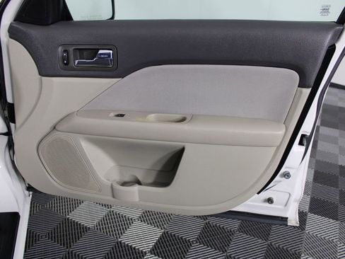Used 2010 Ford Fusion SE FWD image 23