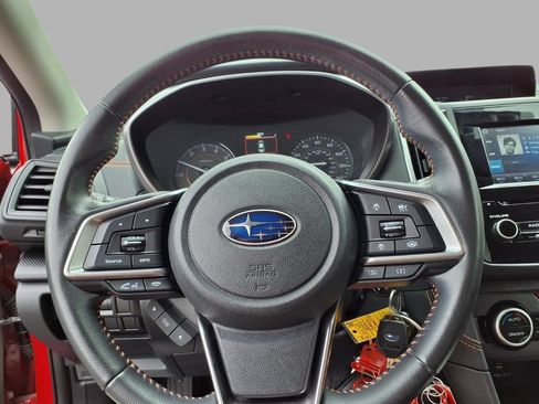 Used 2023 Subaru Crosstrek 2.0i Premium AWD/4WD image 12