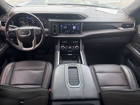 Certified 2021 GMC Yukon Denali w/ Denali Premium Package AWD/4WD image 13