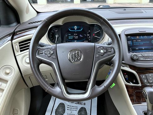 Used 2014 Buick LaCrosse FWD image 13