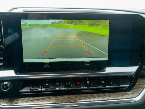 Used 2024 Chevrolet Silverado 1500 LT AWD/4WD image 27