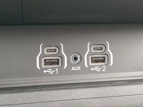 New 2026 RAM 1500 4x4 Crew Cab image 27