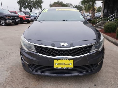 Used 2018 Kia Optima LX image 2