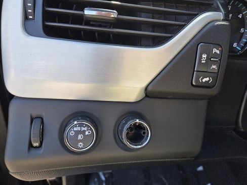 Used 2020 GMC Yukon SLT image 11