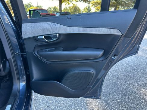 Used 2022 Volvo XC90 T6 Inscription image 17